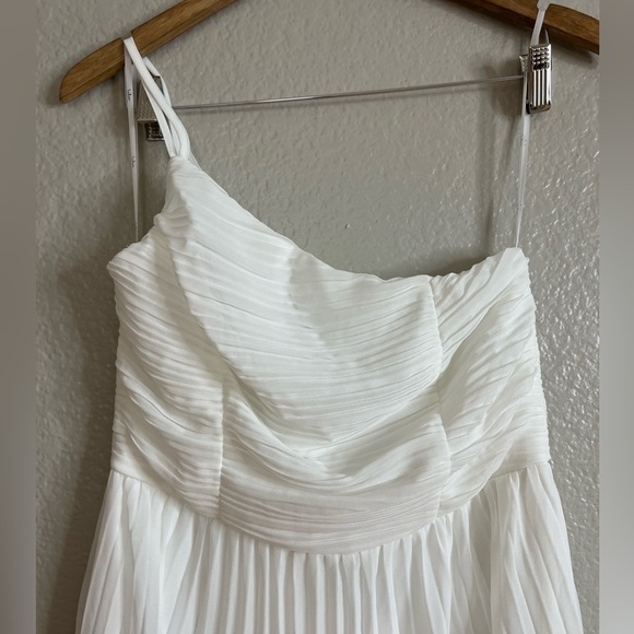 DAMAGED Wondrous Muse White Pleated One-Shoulder Midi Dress - Picture 6 of 6